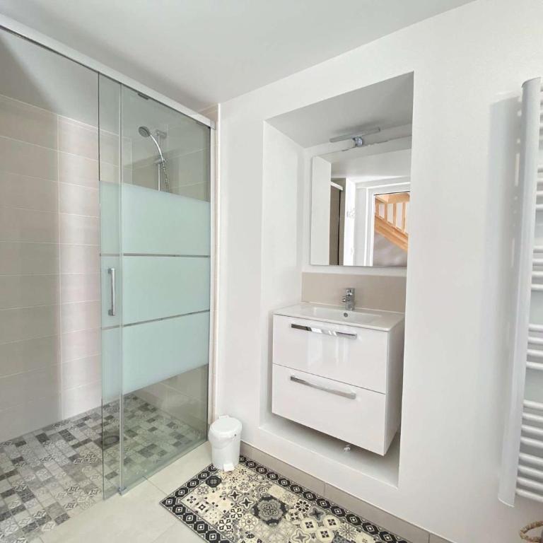 Maison 2 pièces - secteur calme et verdoyant - LA BAULE - LB900-008 - Maisonette - 10