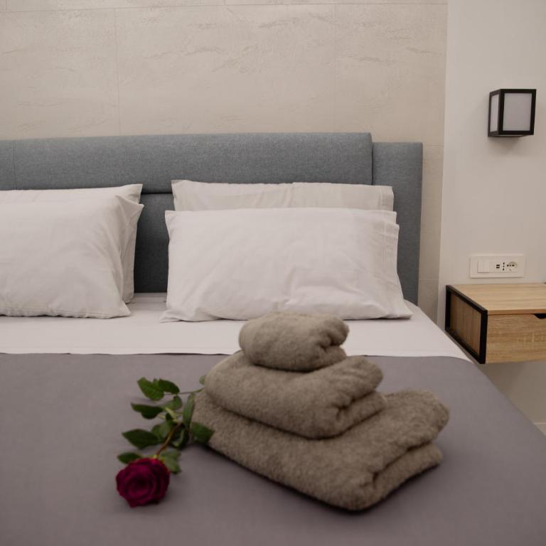 Sora Maria Rooms in Rome - King Room - 4