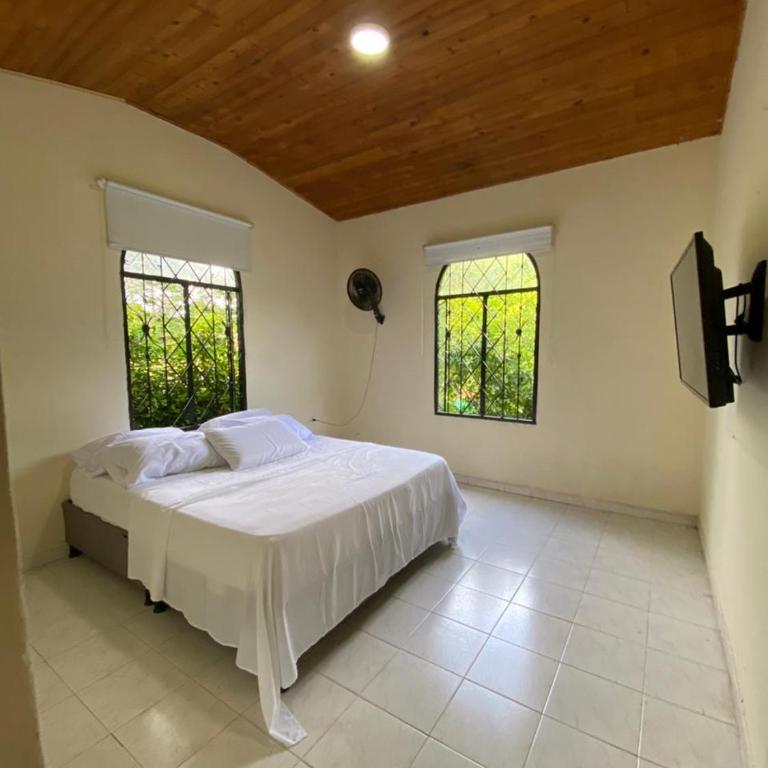 cabaña campestre san pedro - Three-Bedroom House - 8