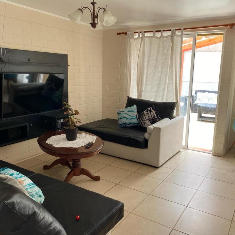 Casa completa amplia terraza y estacionamiento - Three-Bedroom Townhouse - 2