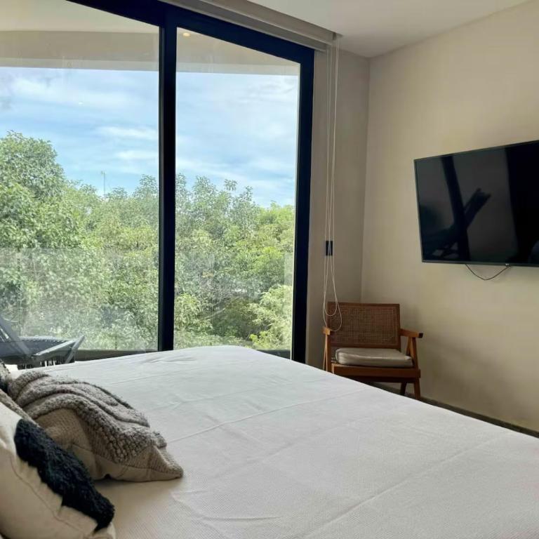 Magical 2 Penthouses & Apartment with 2 Private Pools and Jacuzzi - Apartamento - 95