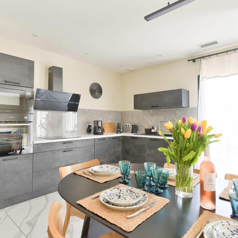 Maison Marly avec piscine privee a Serignan - Apartment - 13