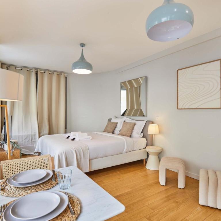 Studio Eiffel Tower by Studio prestige - Studio Standard - 1