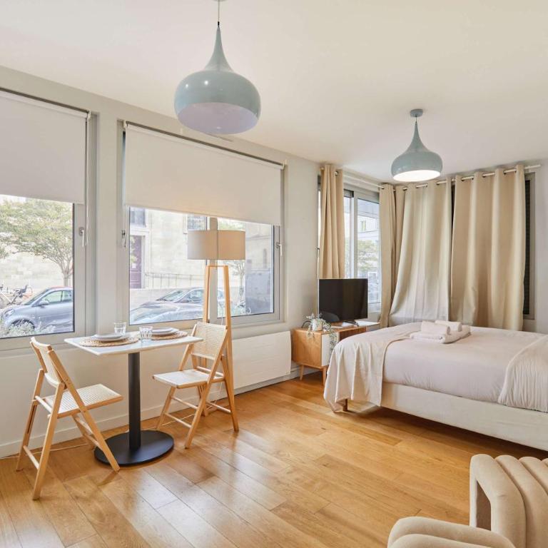 Studio Eiffel Tower by Studio prestige - Studio Standard - 5