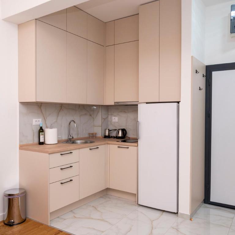 RiverBank Apartmani - Apartman sa Pogledom na Vrt - 9