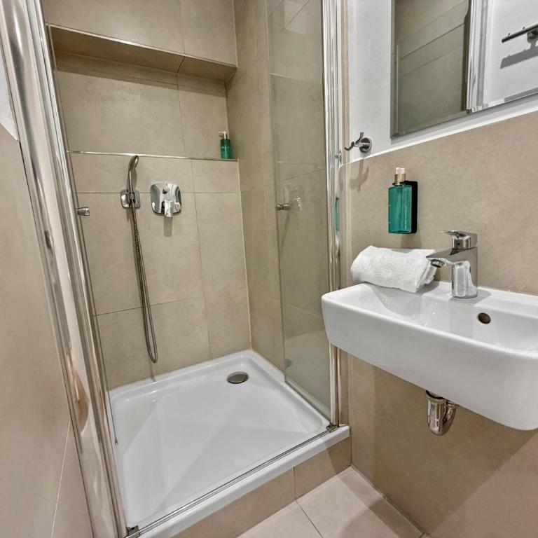 Flatista Homes - Central Station - 3BR - Appartement - 18