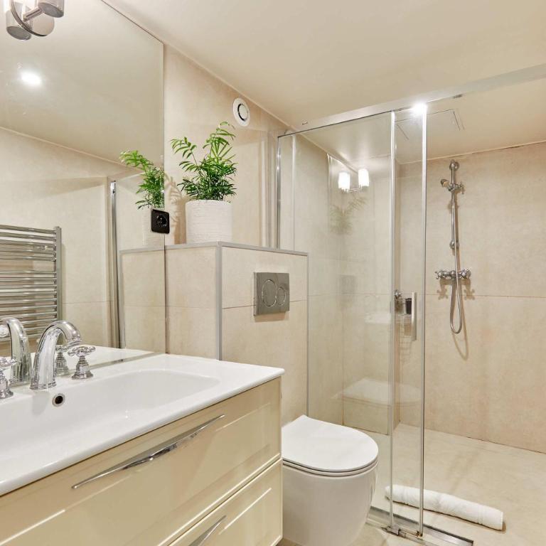 Cozy Apartment Center of Paris - Appartement 3 Chambres - 5