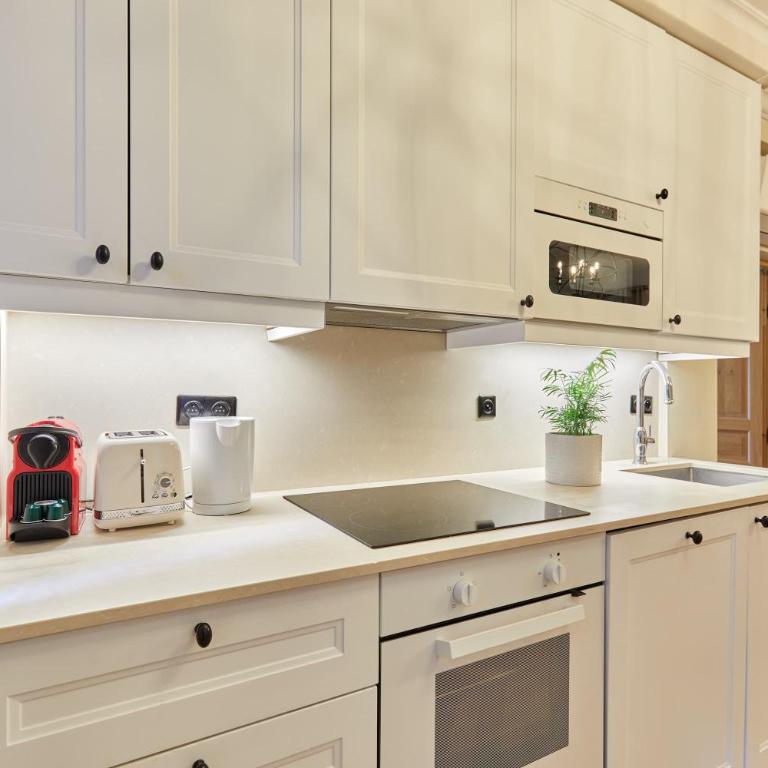 Cozy Apartment Center of Paris - Appartement 3 Chambres - 4