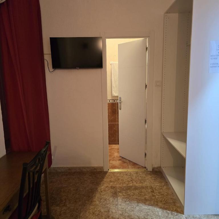 ROOMS Los MONTES - Twin Room - 2