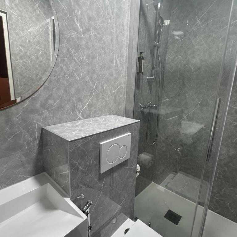 Hôtel Montmartre - Nouvellement Rénové - Petit Studio (2 Adultes) - 5