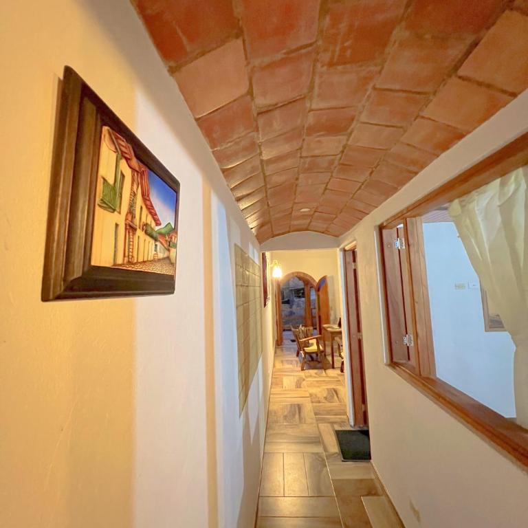 Apto a 4 cuadras del centro Histórico - Three-Bedroom Apartment - 12