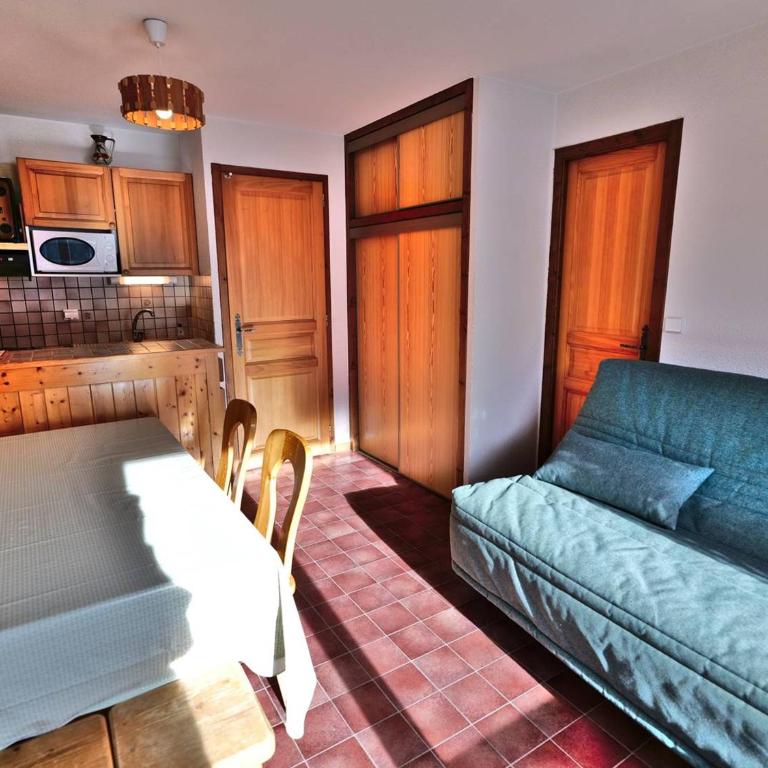 Appartement 2 pièces + coin montagne, balcon sud, au centre du village - FR-1-458-139 - Apartamento - 7