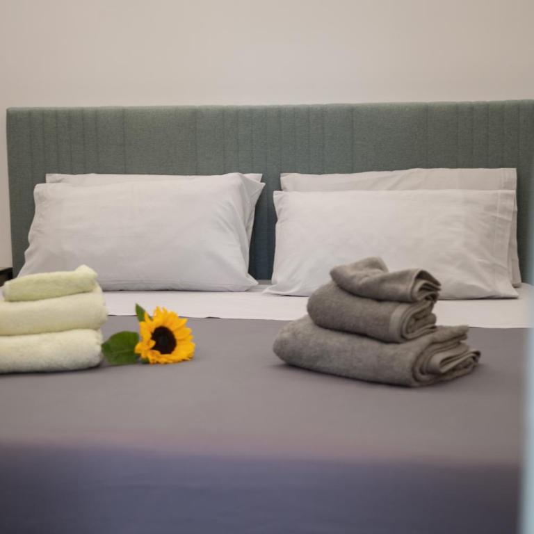 Sora Maria Rooms in Rome - King Room with Balcony - 14