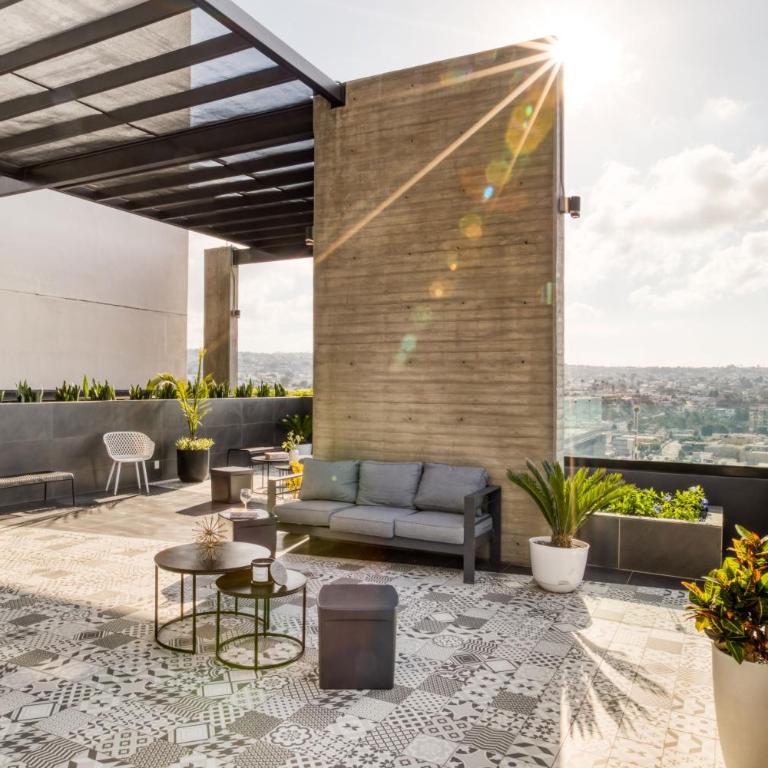 Downtown Loft by ULIV - Premium Duplex Loft - 15