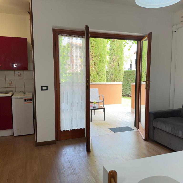 5' from Punta Gro Beach with Free Swimming Pool - Appartamento con 2 Camere da Letto e Vista Giardino - 8