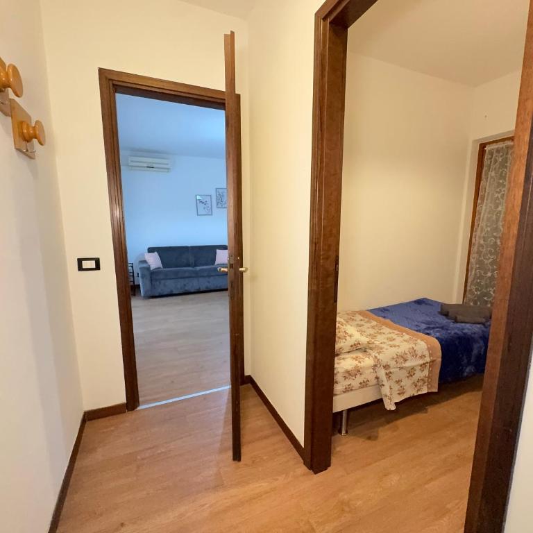 5' from Punta Gro Beach with Free Swimming Pool - Appartamento con 2 Camere da Letto e Vista Giardino - 15