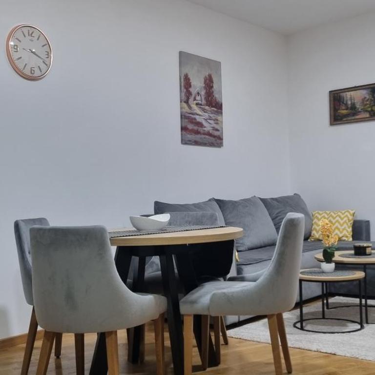 Leonardo 83 - One-Bedroom Apartment - 20