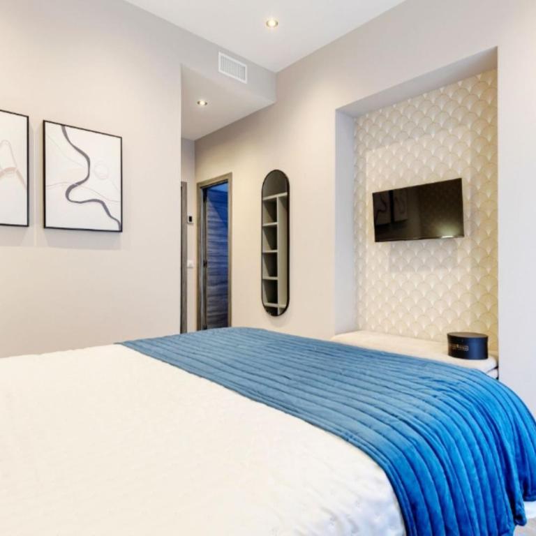 Madrid Boutique Apt 4 rooms 4 bathrooms - Four-Bedroom House - 10