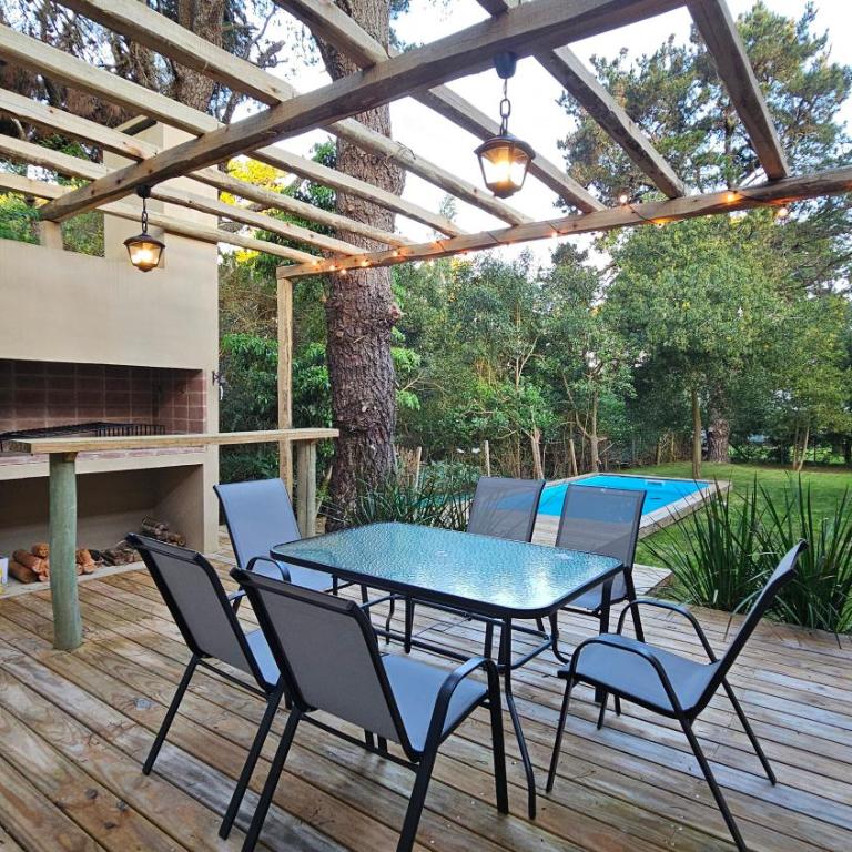 Casa Pueblo San Vicente, piscina, jardín y galería - Three-Bedroom House - 5