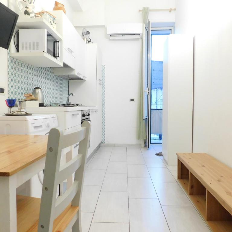 Masaniello Home - Appartamento con 2 Camere da Letto - 8
