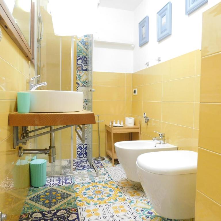 Masaniello Home - Appartamento con 2 Camere da Letto - 10