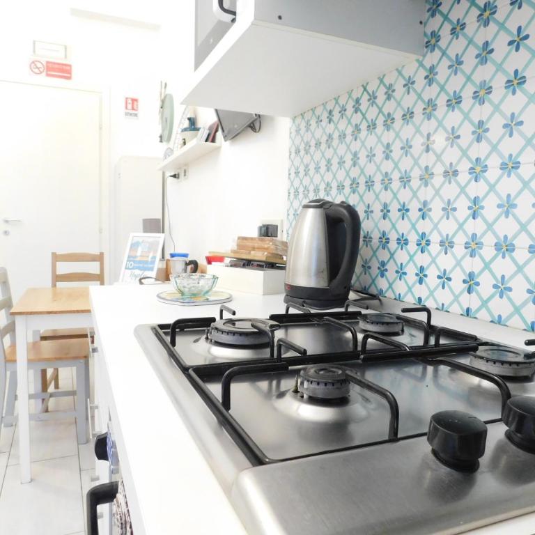Masaniello Home - Appartamento con 2 Camere da Letto - 13