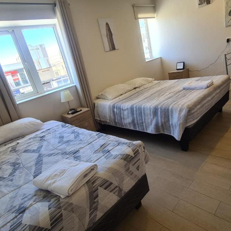 Departamento Estudio E Parque 205 - One-Bedroom Apartment - 1