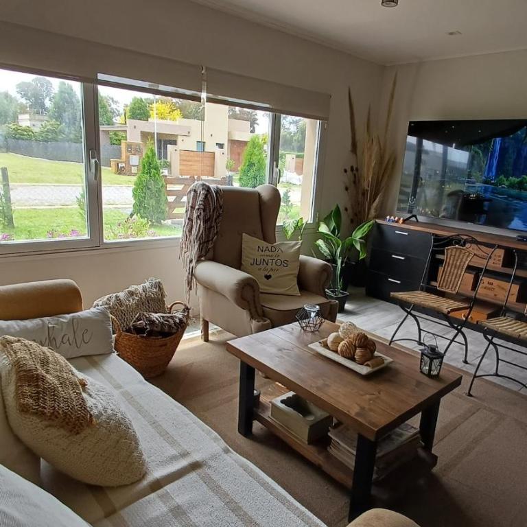 Pura paz y relax en entorno super tranquilo - Three-Bedroom Home - 1