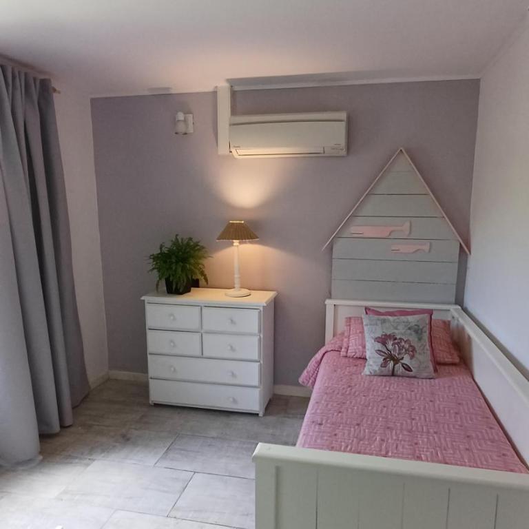 Pura paz y relax en entorno super tranquilo - Three-Bedroom Home - 32