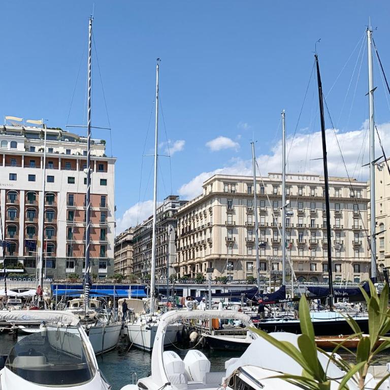 Residenza Castel dell'Ovo - Appartamento con 2 Camere da Letto - 22