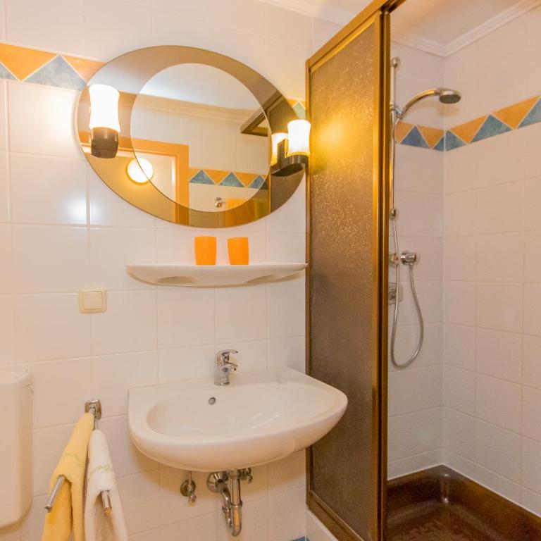 Amosergut Appartements - Apartment mit 2 Schlafzimmern und Balkon - 3