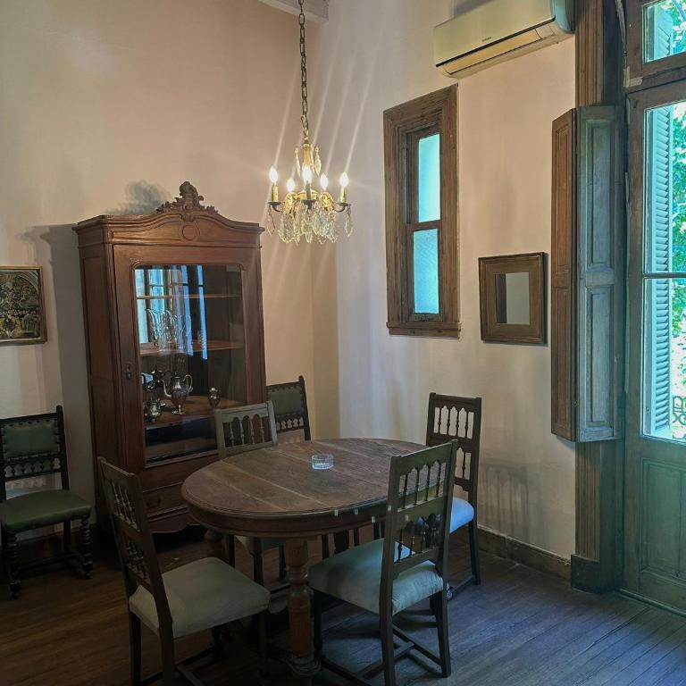 Antique,classy & quiet 3 bedroom and roof terrace apt in the heart of San Telmo - Apartamento - 5