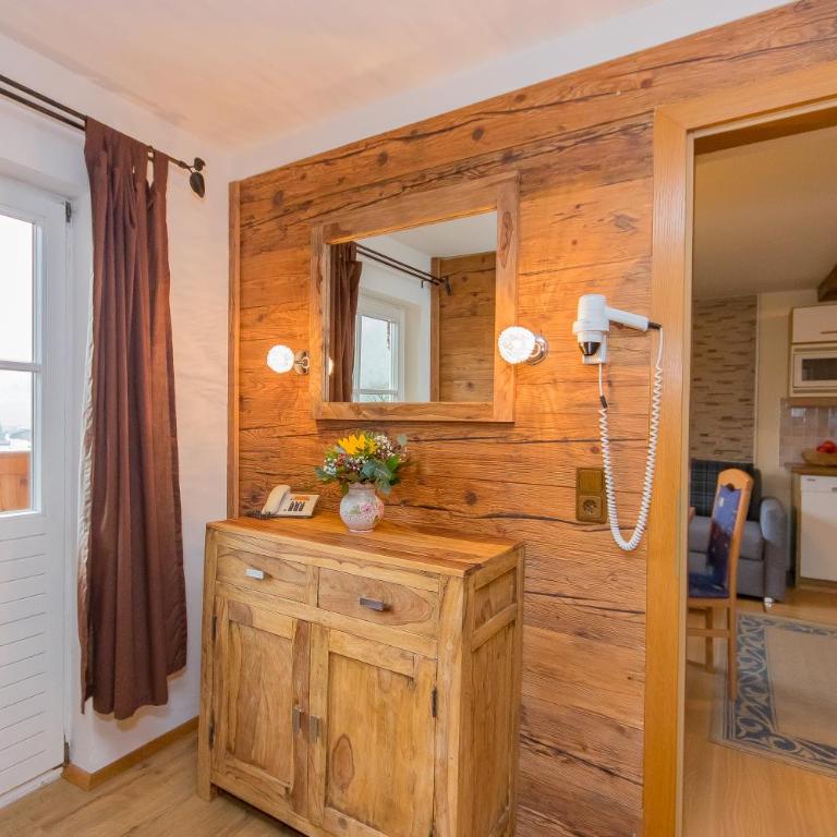 Amosergut Appartements - Apartment mit 1 Schlafzimmer und Balkon - 6
