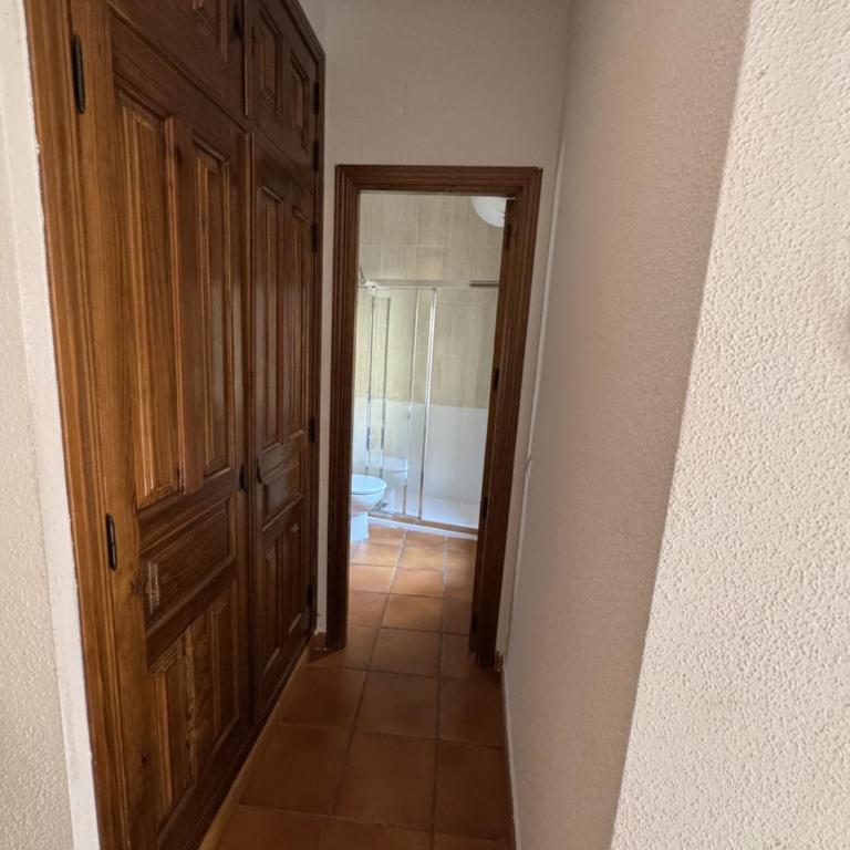 Hostal Infantes - Habitación Doble con cama supletoria - 1 o 2 camas - 4