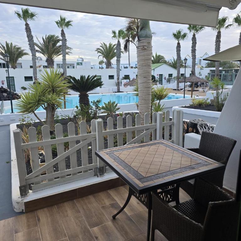 Las marinas - One-Bedroom Apartment - 13