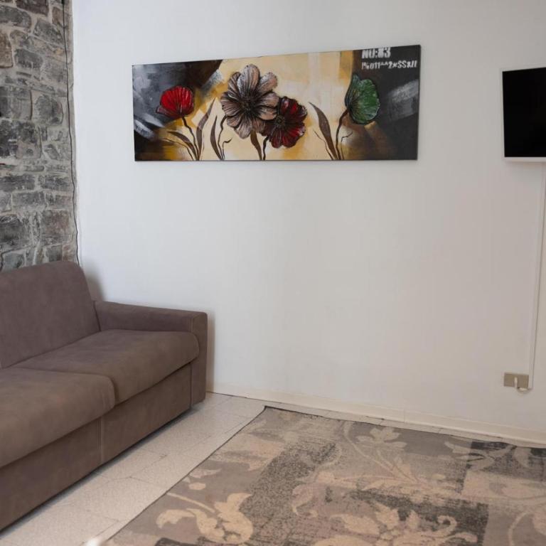 La Piccola Corte nel cuore di Como AC e wifi - Appartamento con 1 Camera da Letto - 2