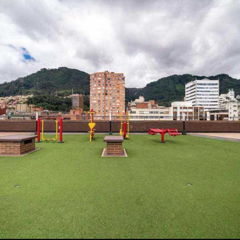 Cozy Loft in the Heart of the City - One-Bedroom Apartment - 34