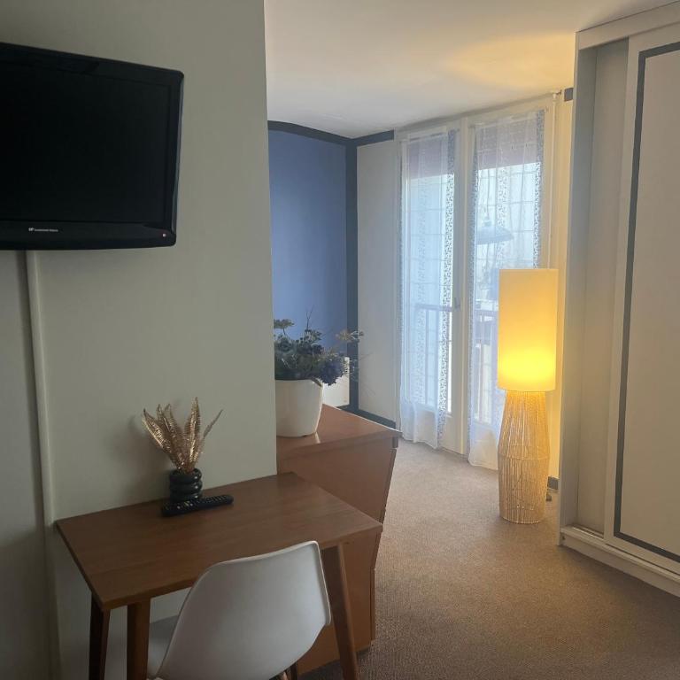 Hotel de Jouvence - Chambre Triple - 4