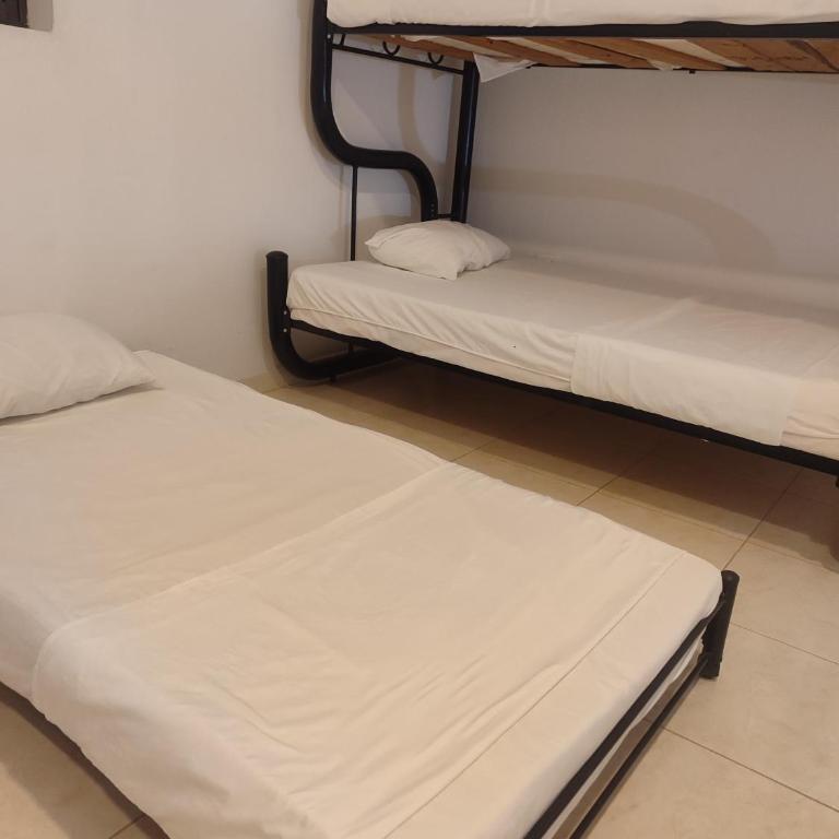 Casa Vacacional para Hasta 28 Personas - Casa - 6