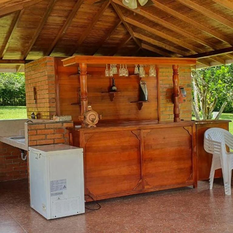 Finca Piscina Playita Kiosco Bar Combia - Estación Pereira - Four-Bedroom House - 5