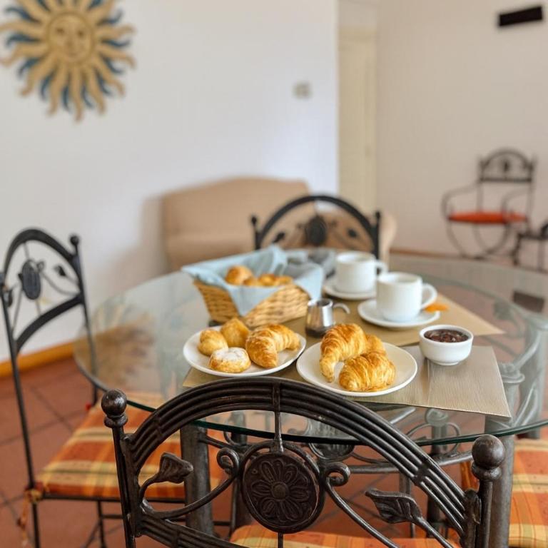 "Edificio Amae" 4 personas cómodas con vista al mar y cochera - Apartamento de 2 dormitorios con vistas al mar - 5