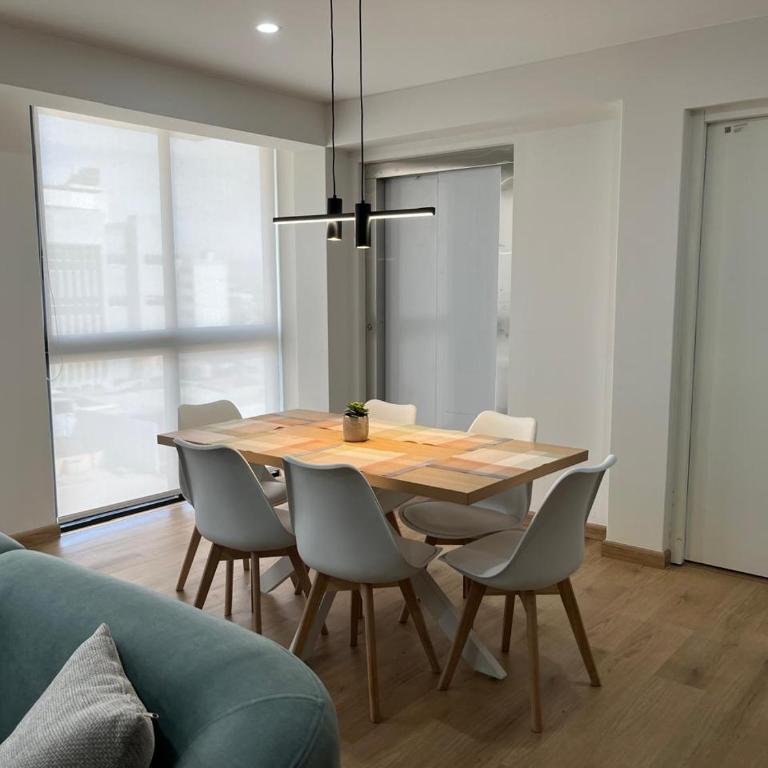 Moderno dpto de estreno en zona centrica - Three-Bedroom Deluxe Apartment - 12