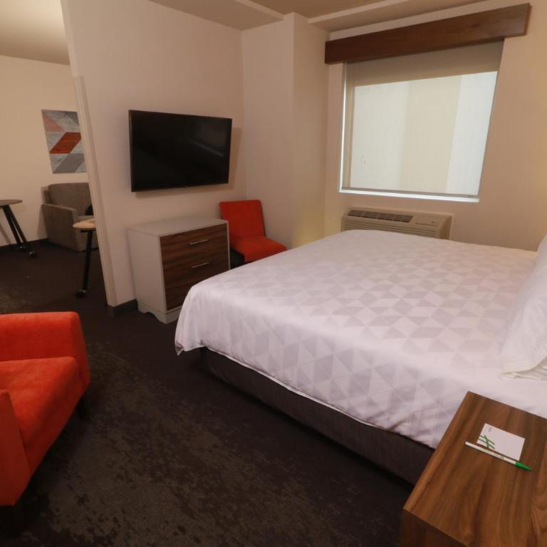 Holiday Inn & Suites Monterrey Apodaca Zona Airport, an IHG hotel - Suite Business - No fumadores - 4