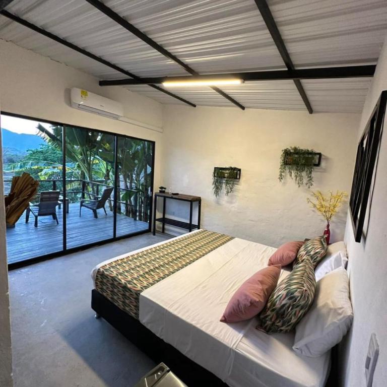 Cabañas Flor Del Monte - Habitación Doble con vistas a la montaña - 1