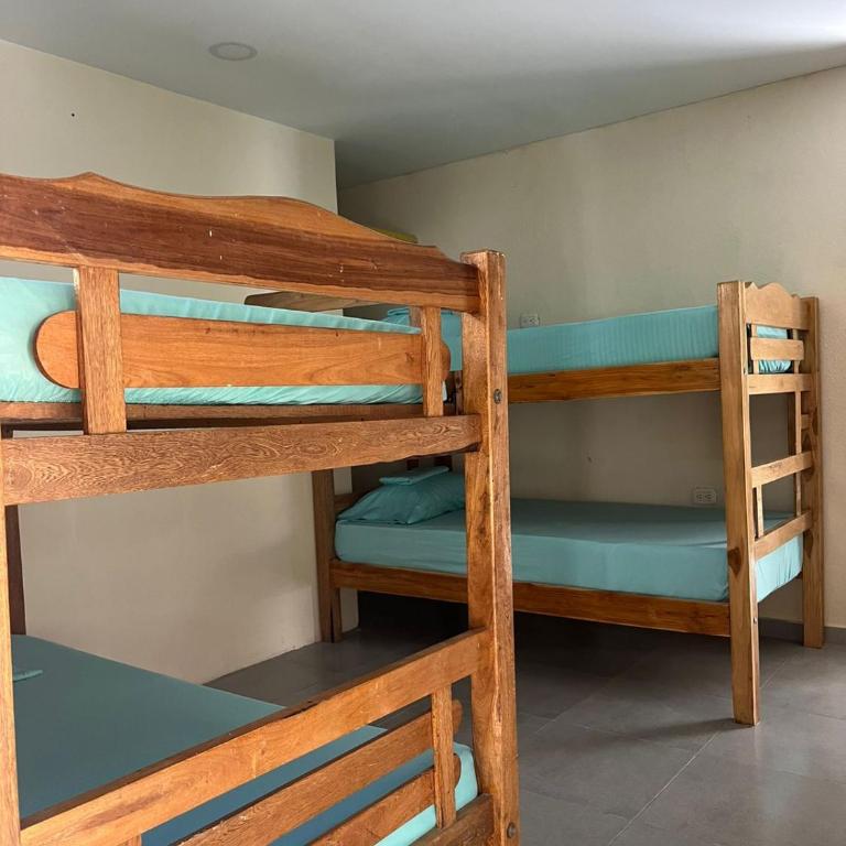 Casa Hostel Agarj - Habitación Compartida Mixta - 4 camas - 3