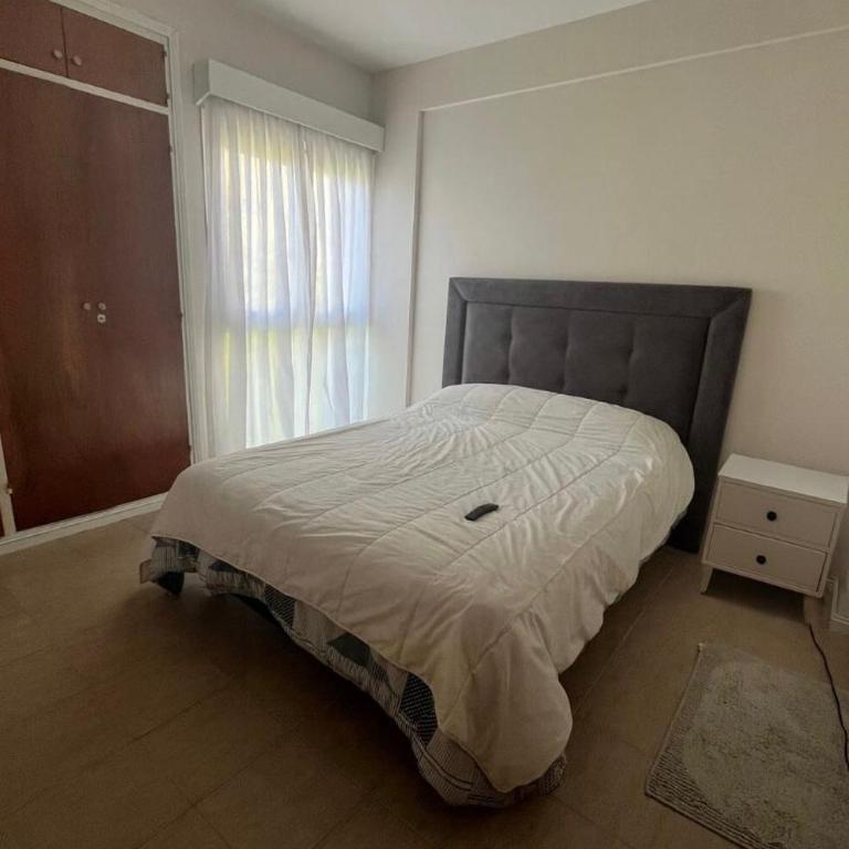 Cómodo 3 AMB con cochera Excelente Ubicación MDP - Apartamento Familiar de 2 dormitorios - 1