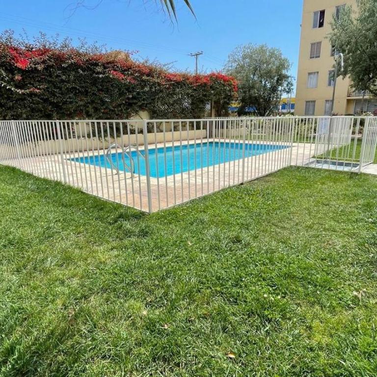Departamento con piscina cómodo y buena ubicación Somos pet friendly - Two-Bedroom Apartment - 4