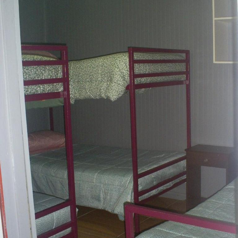 Hospedaje con Pensión Completa - Quadruple Room with Private Bathroom - 1