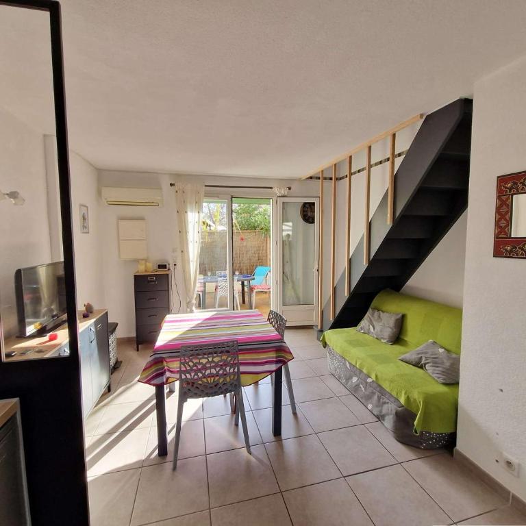 Escapade côtière avec terrasse et confort - FR-1-387-216 - Maison de Vacances - 3