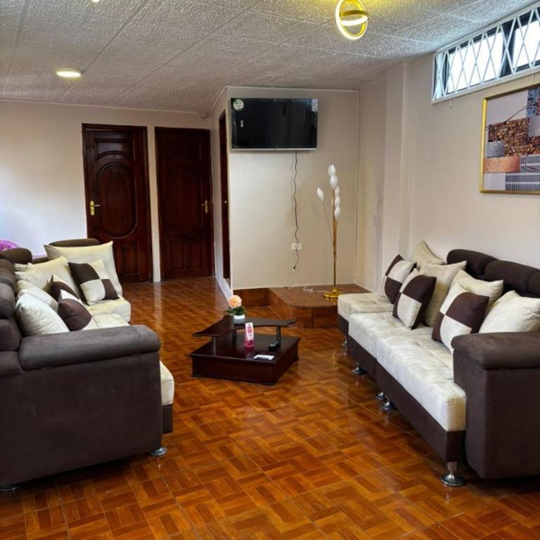 Depa Guajaló - Quicentro Sur con Terraza y Parking - Two-Bedroom Apartment - 9